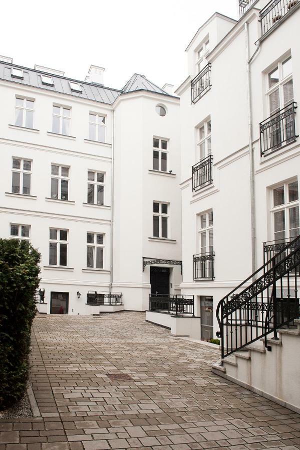 Swiety 7 Poznań Exterior foto